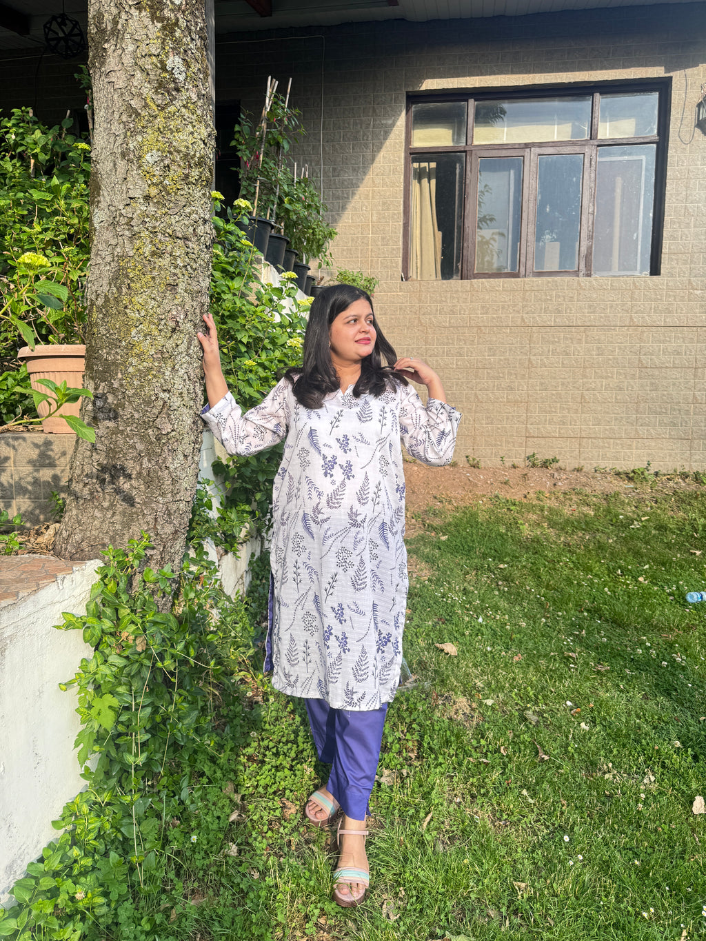 2-piece stitched lawn suit