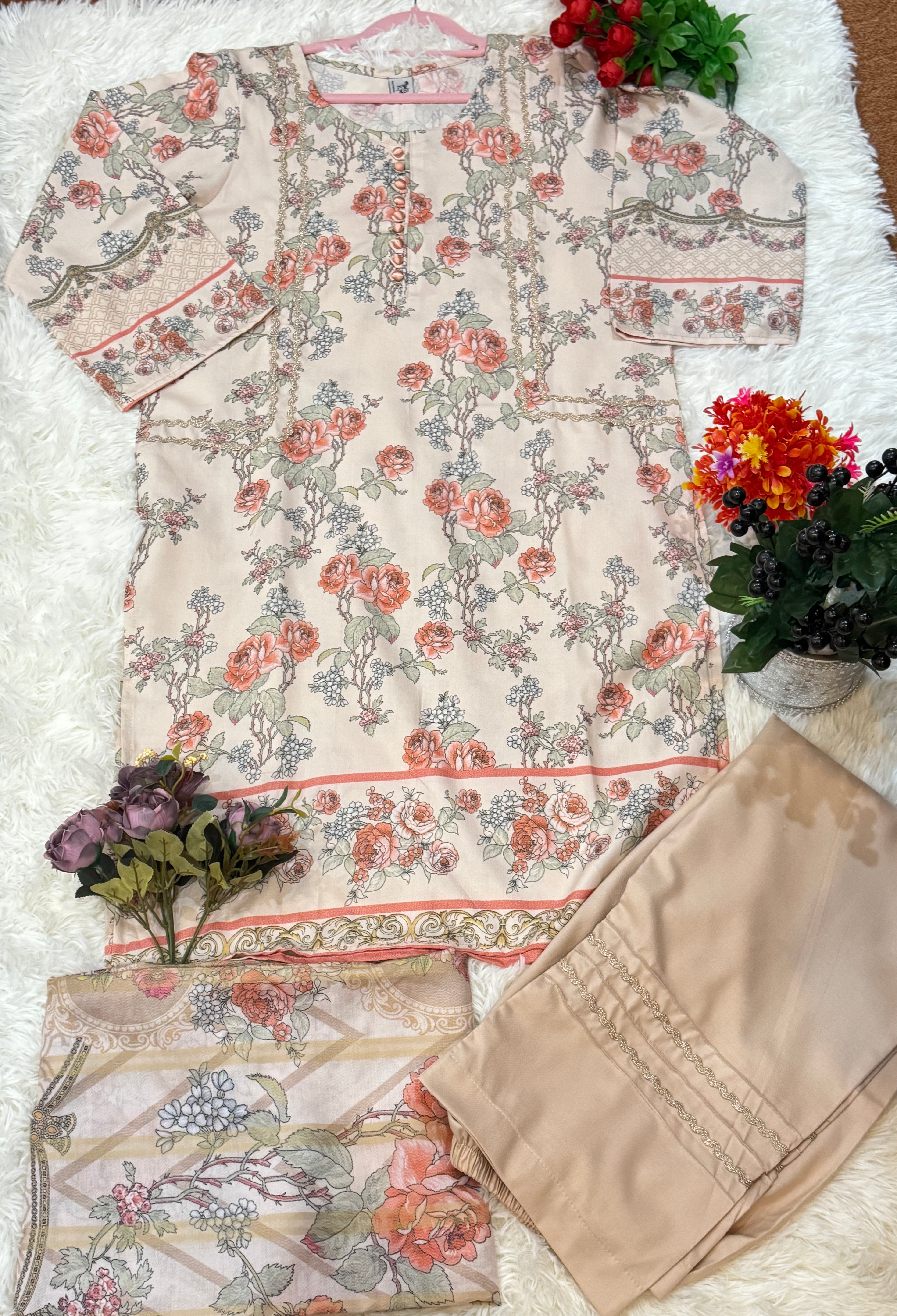 3-Piece Dhanak-Bahaar k Phool.