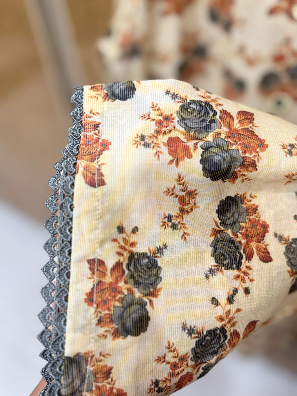 2-Piece stitched lawn co-ord set