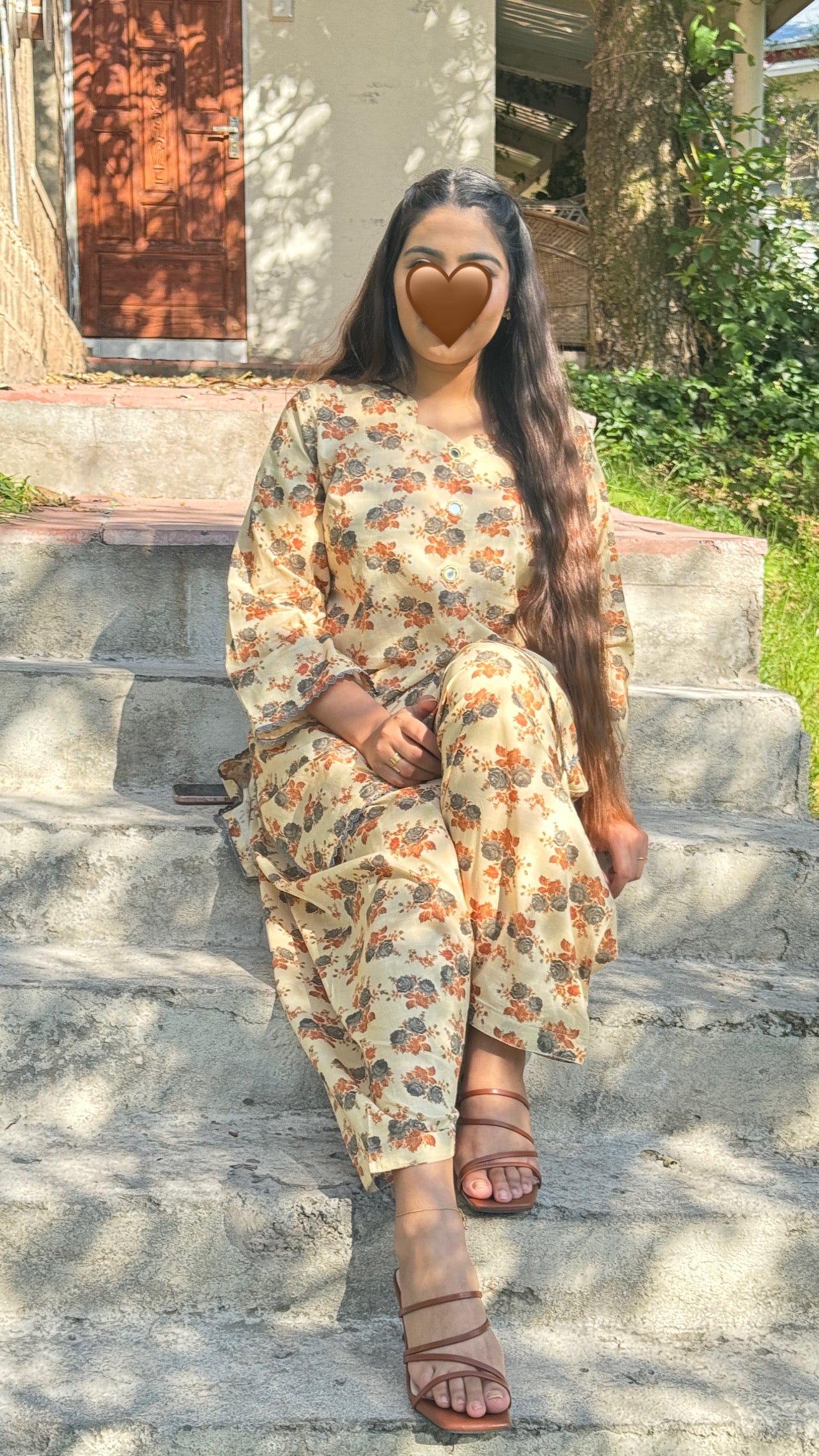 2-Piece stitched lawn co-ord set