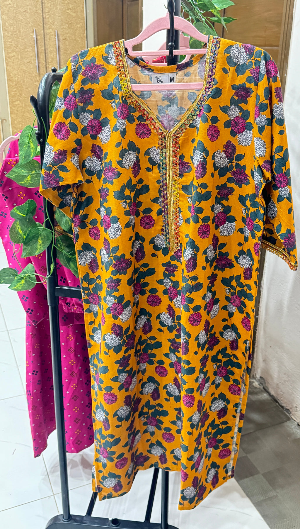 1-Piece long kurta (Chambeli)