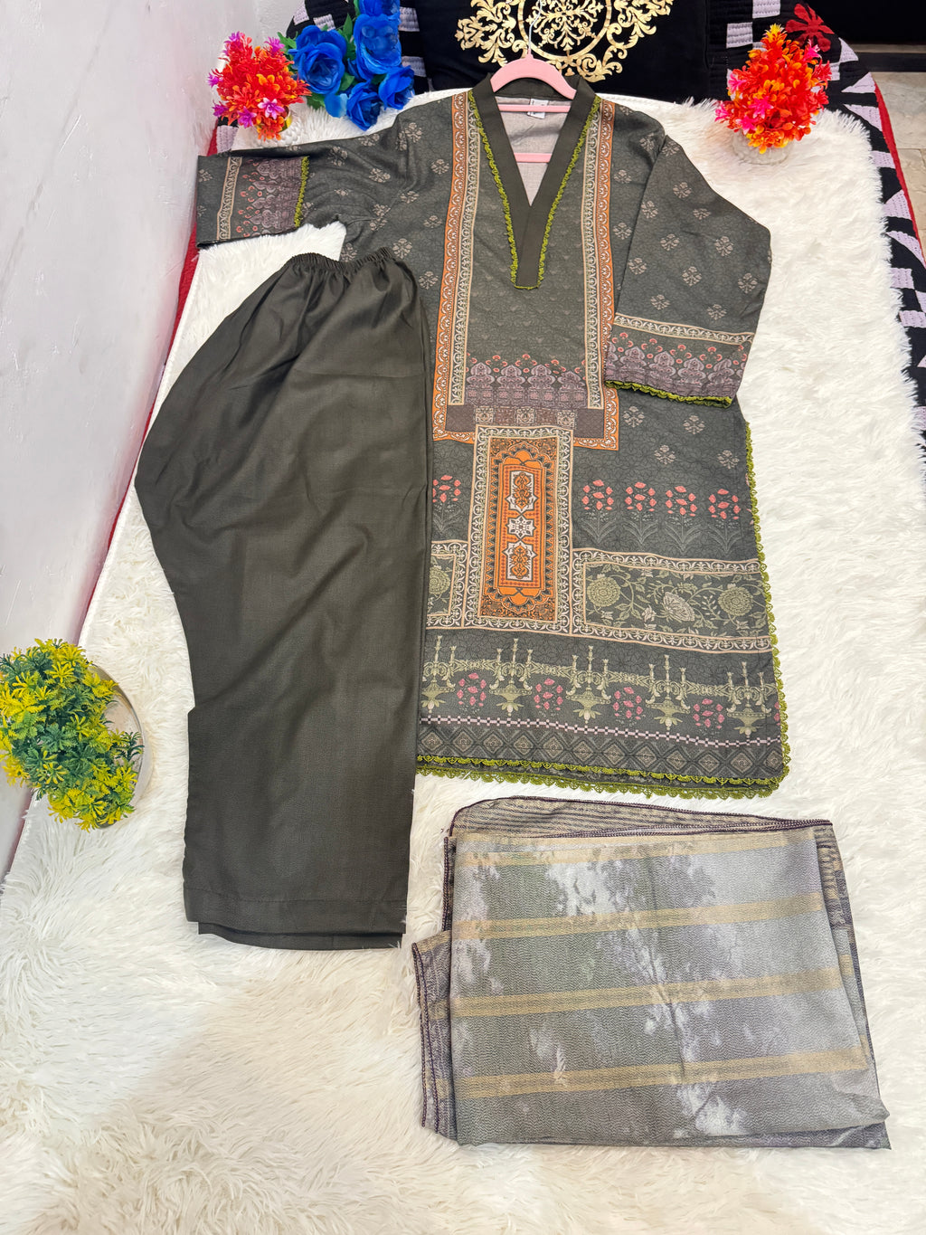 3-Piece Dhanak-Surmaye libas